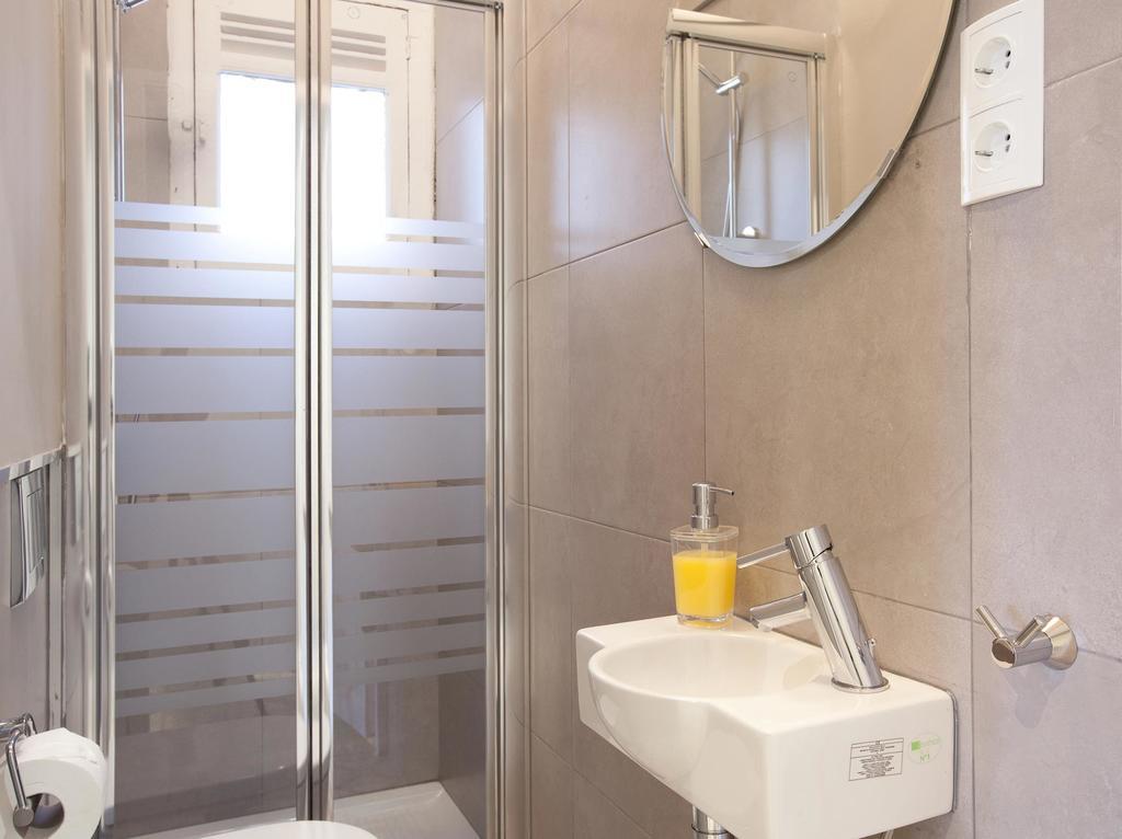 Enjoy Apartments Sofia Barcelona Kamer foto