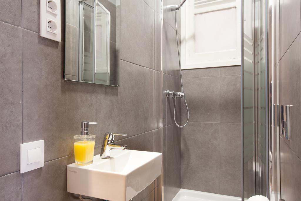 Enjoy Apartments Sofia Barcelona Buitenkant foto