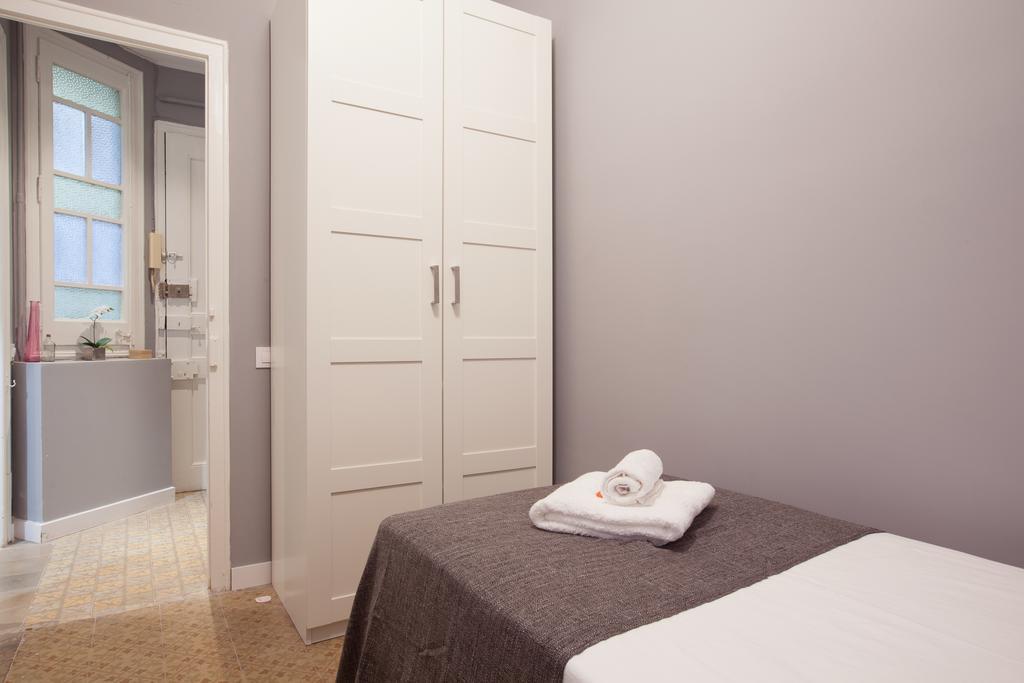Enjoy Apartments Sofia Barcelona Buitenkant foto