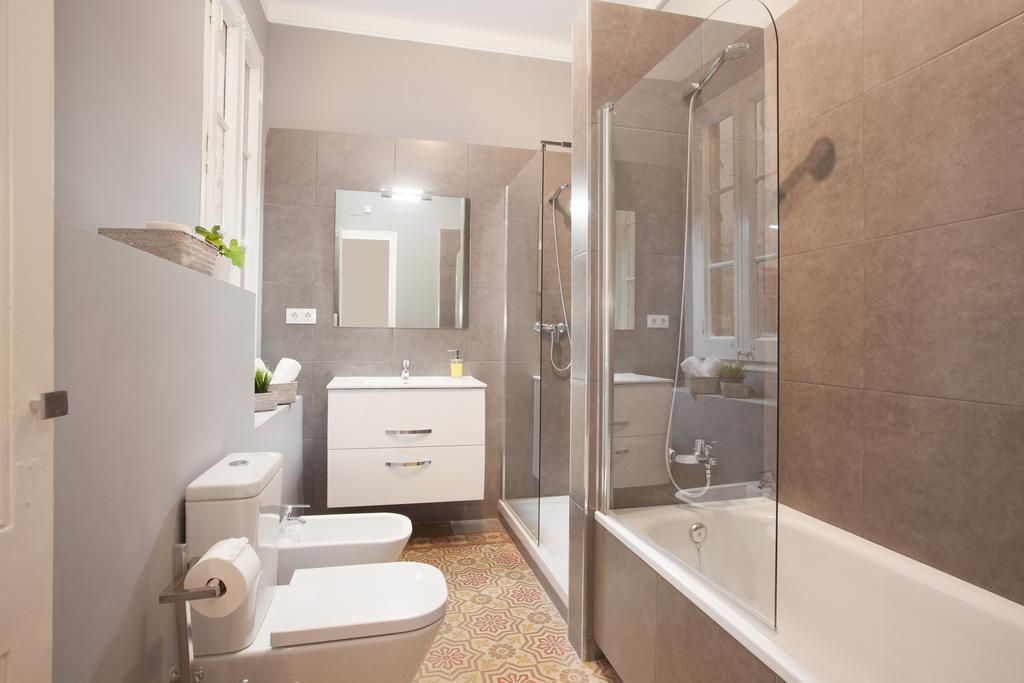 Enjoy Apartments Sofia Barcelona Buitenkant foto