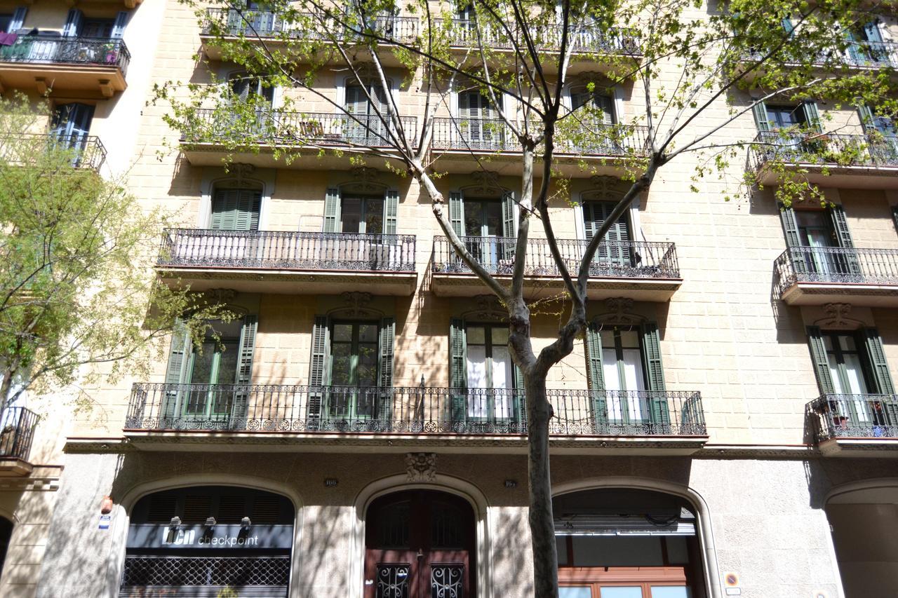 Enjoy Apartments Sofia Barcelona Buitenkant foto